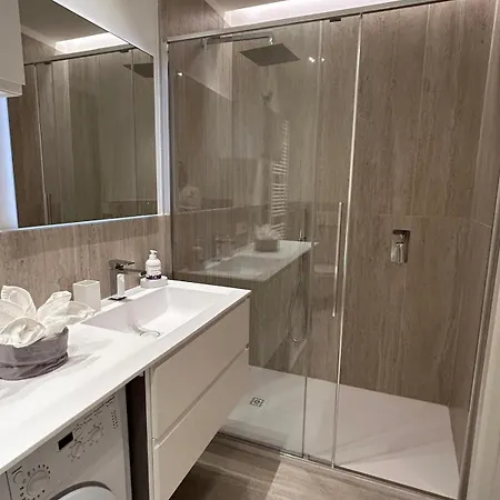 Vittorio Emanuele - Downtown Como