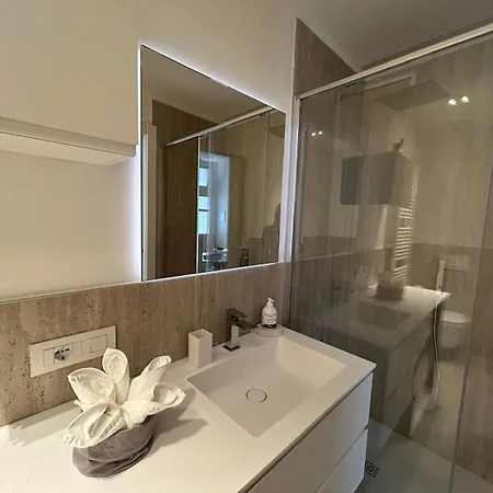 Vittorio Emanuele - Downtown *