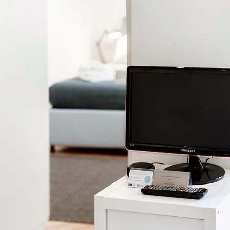 Vittorio Emanuele - Downtown * Como