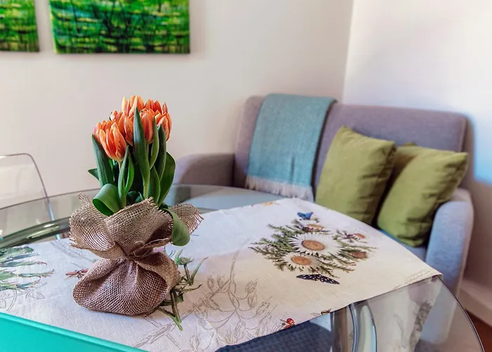 Vittorio Emanuele - Downtown * Como